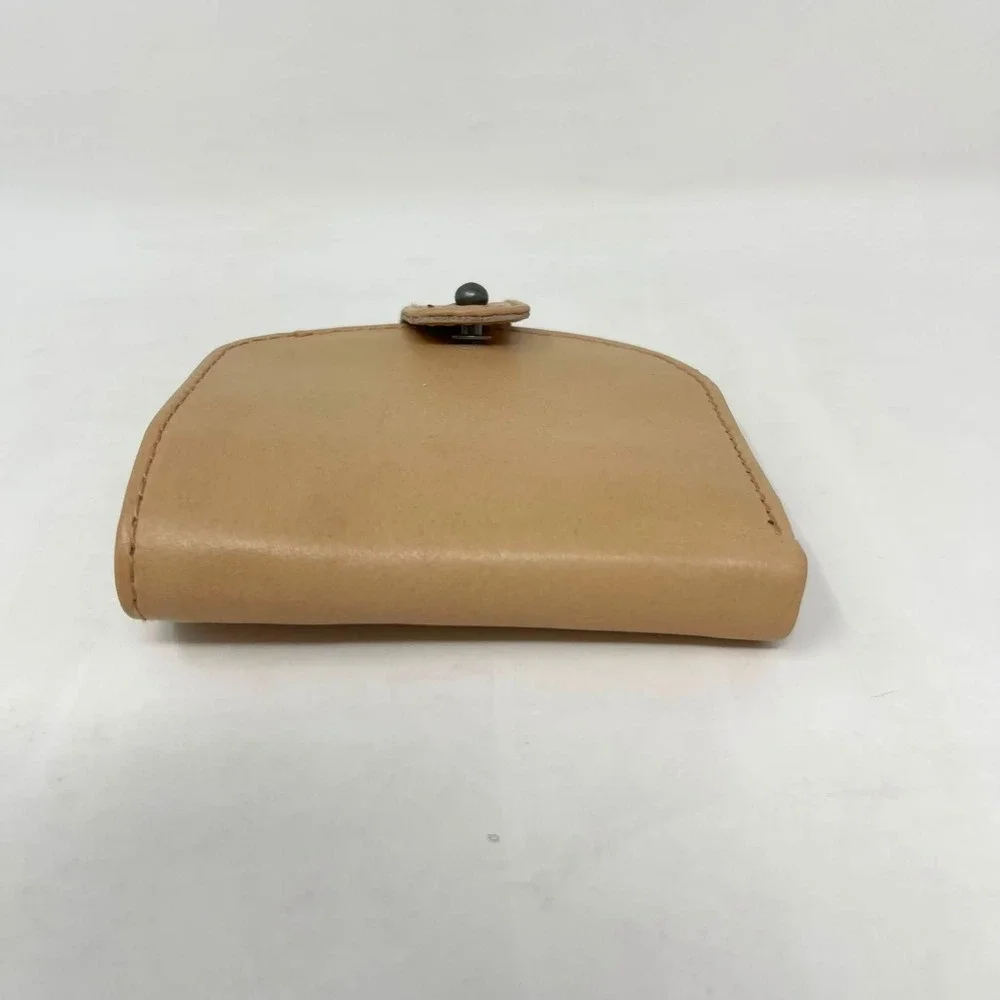 Free People Pulito Pocket Fold Wallet Beige Tan Leather Dome Minimalist Mini